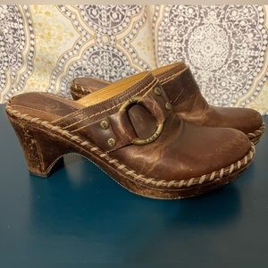 Frye Charlotte Brown Leather Buckle Distressed Clog Mule Slide, US 7.5